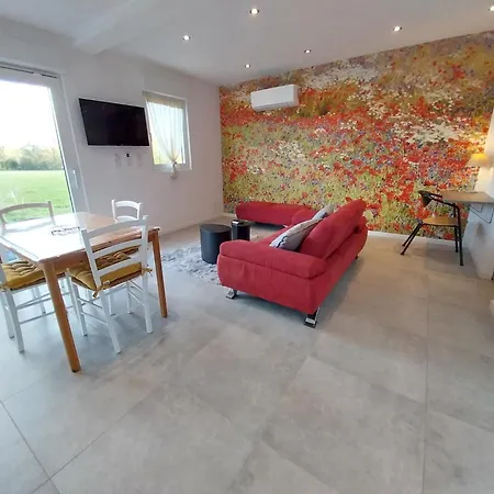 Дом отдыха Maison Les Coquelicots - Wifi, Calme, Parking Prive